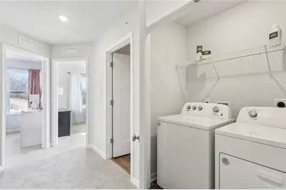 181 Sweetwater Drive, Moon/Crescent Twp, PA 15108 - Photo 15