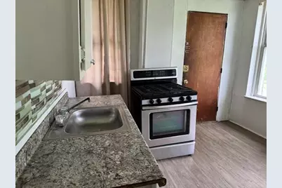 3012 Vancroft St, Schenley Heights, PA 15219 - Photo 3