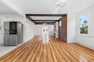 1103 Tropical Ave, Beechview, PA 15216 - Photo 9