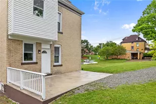 1103 Tropical Ave, Beechview, PA 15216 - Photo 31