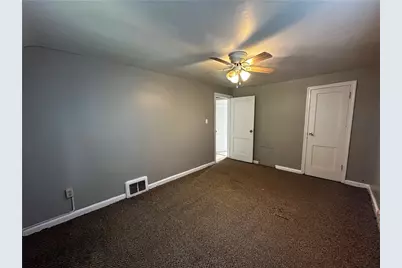 2310 Delaware Ave, New Castle, PA 16105 - Photo 7