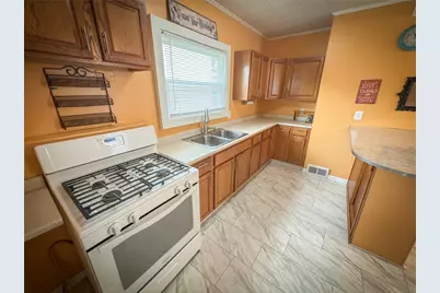 126 W Boyd Ave, Butler, PA 16001 - Photo 13