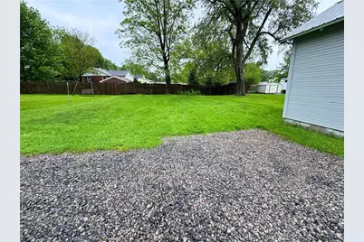 704 S Center Street, Grove City Boro, PA 16127 - Photo 7