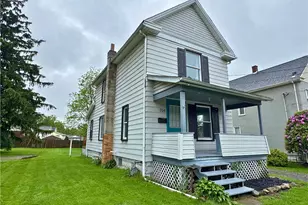 704 S Center St, Grove City Boro, PA 16127 - Photo 3