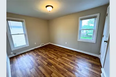 704 S Center Street, Grove City Boro, PA 16127 - Photo 17