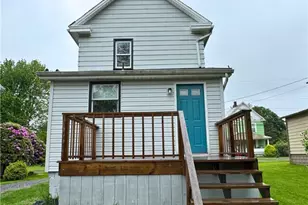 704 S Center St, Grove City Boro, PA 16127 - Photo 5