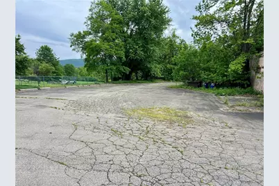 660 N Gallatin Avenue, North Union Township, PA 15401 - Photo 9