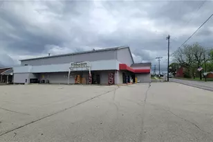 109 E Salt Work St, Elderton Boro, PA 15736 - Photo 1