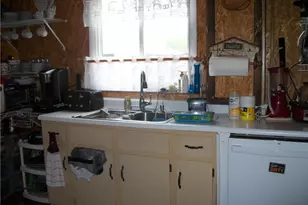 944 Mapletown Rd, Mapletown, PA 15338 - Photo 3