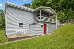 1190 California Dr, California, PA 15423 - Photo 1