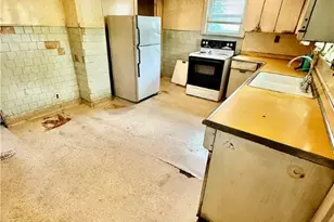 411 East Ave, Luzerne Township, PA 15413 - Photo 9