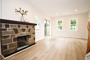 4 Brentwood Dr, Kennedy Township, PA 15136 - Photo 3