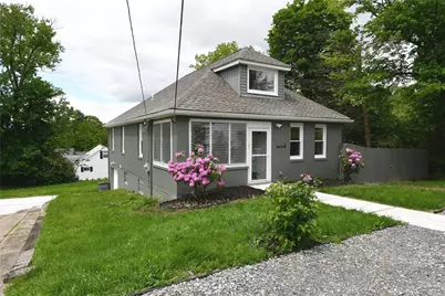 4 Brentwood Dr, Kennedy Township, PA 15136 - Photo 1