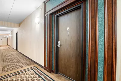 5600 Munhall Rd #201, Pittsburgh, PA 15217 - Photo 3