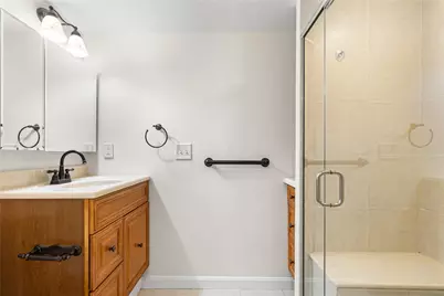 5600 Munhall Rd #201, Pittsburgh, PA 15217 - Photo 23