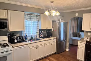 300 Beechwood Ave, Farrell, PA 16121 - Photo 7