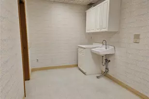 911 Ligonier St, Latrobe, PA 15650 - Photo 13