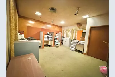 27 N Mercer St, New Castle, PA 16101 - Photo 21