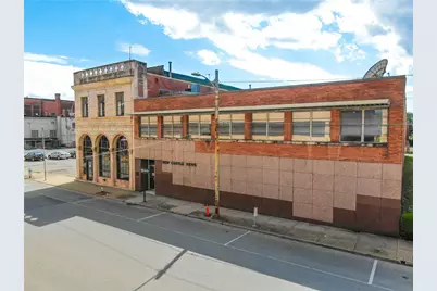 27 N Mercer St, New Castle, PA 16101 - Photo 1