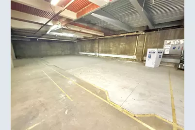 27 N Mercer St, New Castle, PA 16101 - Photo 33