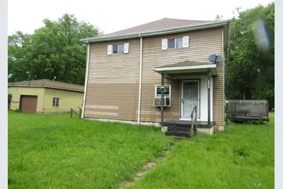 112 Wall St, Upper Tyrone Township, PA 15631 - Photo 1