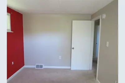 21 Daisytown Rd, W Pike Run Twp, PA 15427 - Photo 19