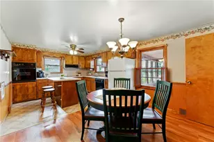 407 E Fairfield Ave, Neshannock Township, PA 16105 - Photo 5