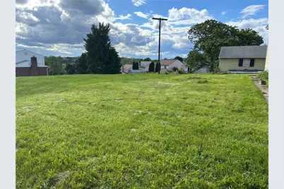 - Skyline, West Mifflin, PA 15122 - Photo 1