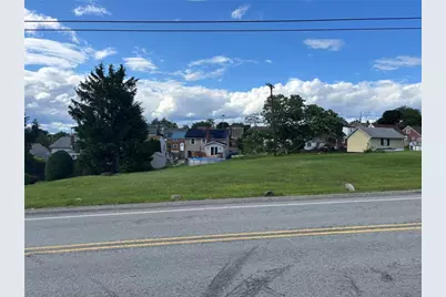 - Skyline, West Mifflin, PA 15122 - Photo 9
