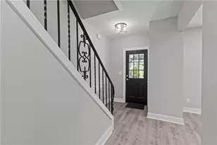 748 Anaheim St, Schenley Heights, PA 15219 - Photo 5