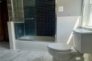 223 Division Ave, Ellwood City, PA 16117 - Photo 15