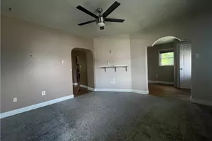 223 Division Ave, Ellwood City, PA 16117 - Photo 7