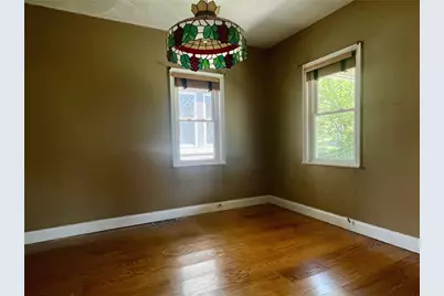 223 Division Ave, Ellwood City, PA 16117 - Photo 9