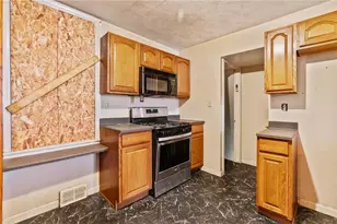 533 Woodward Ave, Stowe Township, PA 15136 - Photo 5