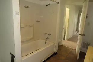 3921 Portman Ave, Observatory Hill, PA 15214 - Photo 11