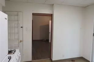 3921 Portman Ave, Observatory Hill, PA 15214 - Photo 9