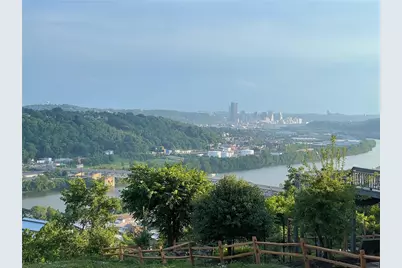 758 Parkview Drive, Pittsburgh, PA 15215 - Photo 3