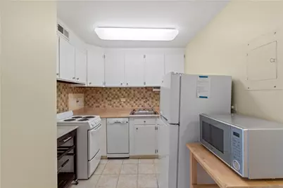 112 Washington Place #12B, Downtown Pgh, PA 15219 - Photo 11