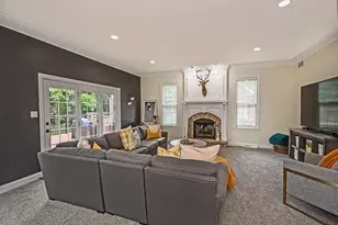 906 Big Bear Ct, Adams Township, PA 15044 - Photo 7