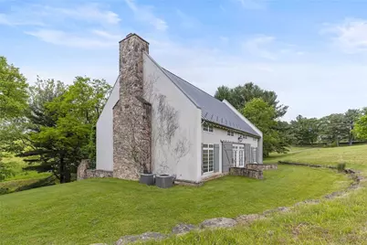 601 Backbone Road, Sewickley Heights, PA 15143 - Photo 3