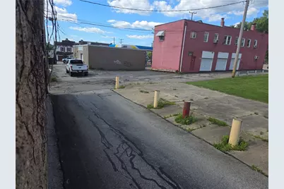 2013 Noble St, Pittsburgh, PA 15218 - Photo 19