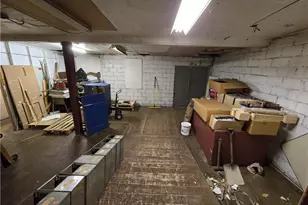 2013 Noble St, Pittsburgh, PA 15218 - Photo 21