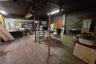 2013 Noble St, Pittsburgh, PA 15218 - Photo 3