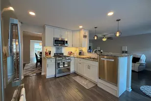 204 Thornberry Cir, Pittsburgh, PA 15234 - Photo 9