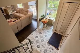 204 Thornberry Cir, Pittsburgh, PA 15234 - Photo 5