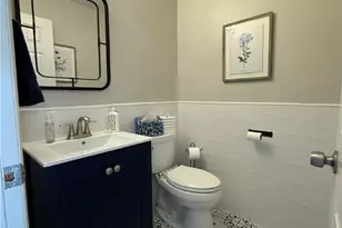 204 Thornberry Cir, Pittsburgh, PA 15234 - Photo 21