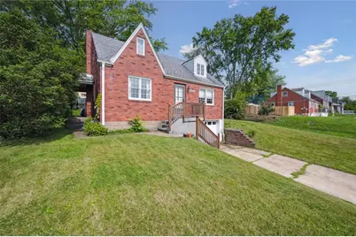 863 Hamil Rd, Pittsburgh, PA 15147 - Photo 1