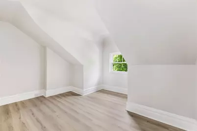 218 Flowers Ave, Pittsburgh, PA 15207 - Photo 29