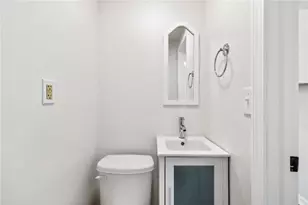 218 Flowers Ave, Pittsburgh, PA 15207 - Photo 13