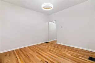 218 Flowers Ave, Pittsburgh, PA 15207 - Photo 5